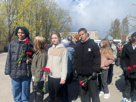 Траурная церемония на Смоленском кладбище Траурная церемония на Смоленском кладбище